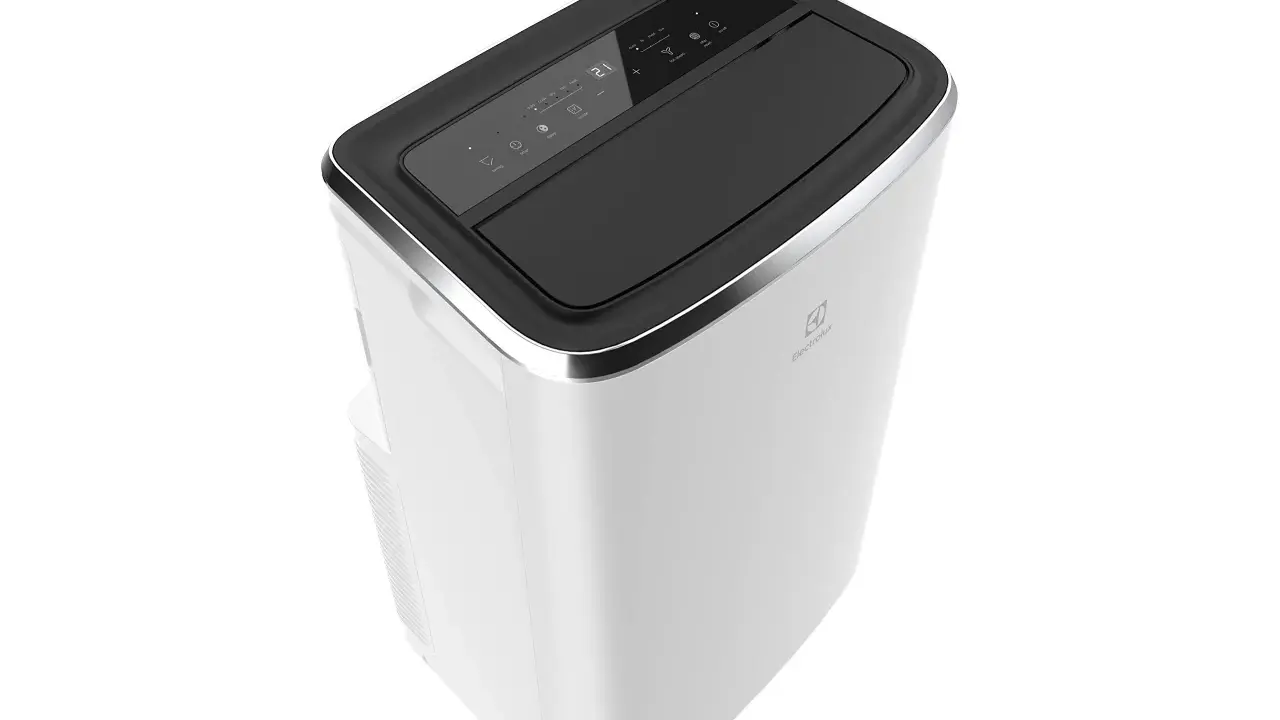 Clim mobile Electrolux blanc avec écran tactile affichant 21 degrés. Parfait pour une fraîcheur estivale.