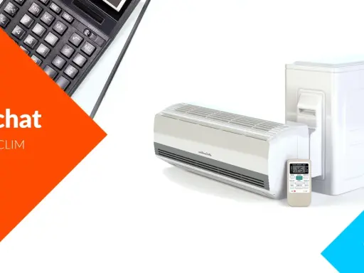 Climatisation réversible : avant d'acheter, considérez les inconvénients. Un climatiseur et sa télécommande sont montrés, avec une calculatrice en arrière-plan.